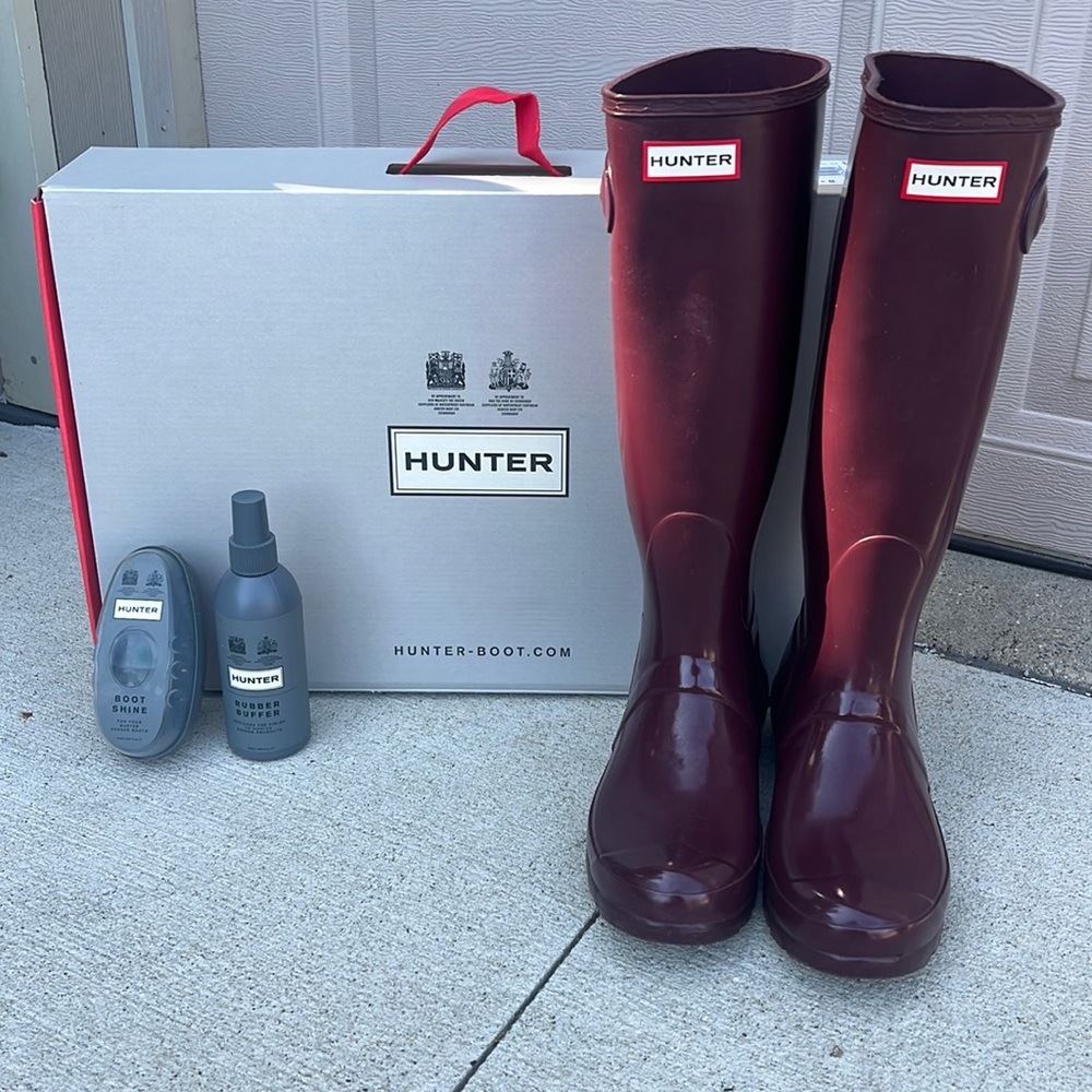 Hunter Original Tall High Gloss Boot - Burgundy Women’s Size 7